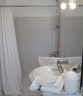 Uhart-Cize Apartment | Guéraçague Etcheverry Garaya