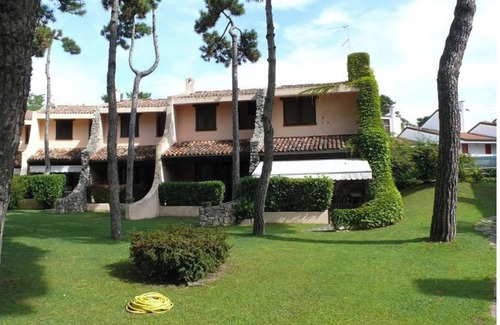 Lignano Pineta Villa | Gualdo X - Two Bedroom Villa, Sleeps 4