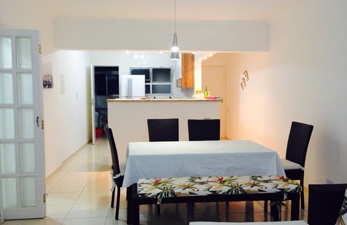 Pitangueiras Apartment | GUARUJÁ PITANGUEIRAS|50M BEACH|SEA VIEW|BEACH SERVICE