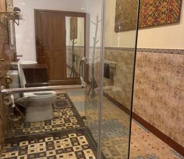 Sayan House | Guci Mas Ghouse