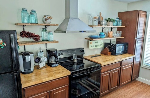 Andersonville House | Guest Apartment at Norris Lake