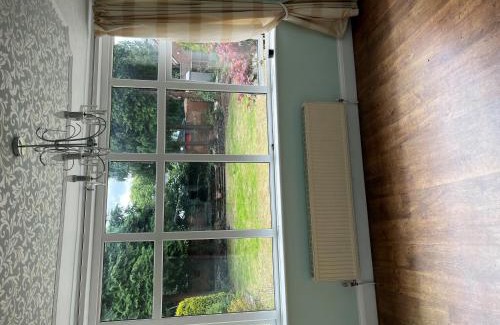 Birmingham House | Guest Double Room