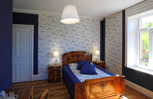Fougerolles-Saint-Valbert Bed & Breakfast | Guestroom Fougerolles-Saint-Valbert, 2 bedrooms, 5 persons