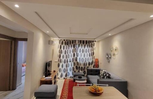 Camp El Ghoul Apartment | Guest friendly 2 bed apartment in victor Hugo gulize
