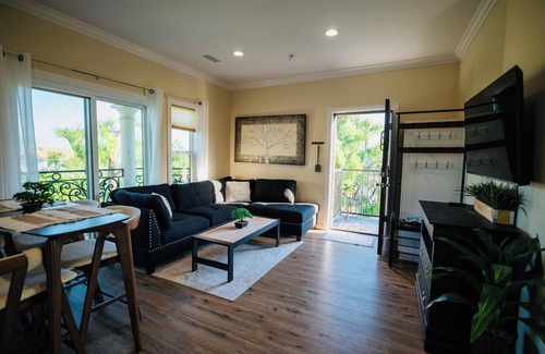 Rancho Cucamonga Bed & Breakfast | Guest House AC & WiFi. Pool & Spa.