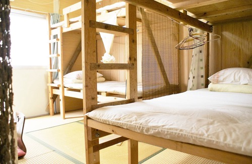 Yonabaru House | Guest House Agaihama