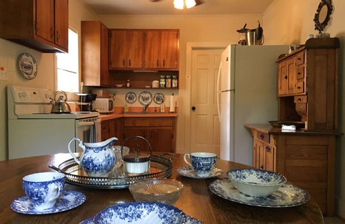 Lovettsville House | Guest House at 1796 Historic Farm in Wine Country