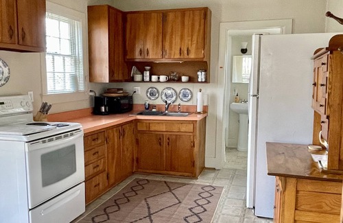 Lovettsville House | Guest House at 1796 Historic Farm in Wine Country