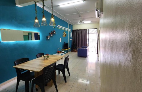 Taman Universiti House | Guest House at Johor Bahru