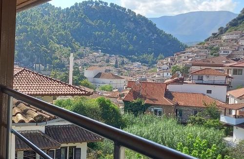 Berat House | Guest House Bumbli