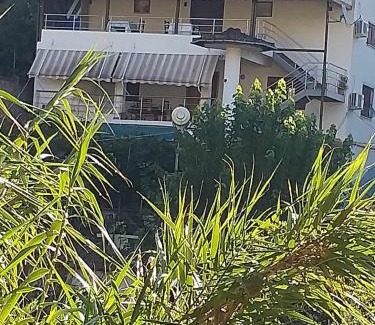 Berat House | Guest House Bumbli