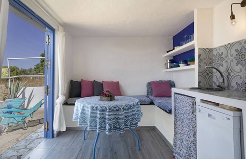Facinas House | Guest House 'Casita Linda' with Mountain View, Wi-Fi and Air Conditioning