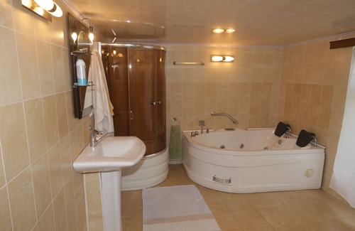 Kutaisi House | Guest House Caucasus