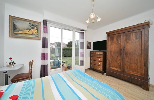 Lourdes Bed & Breakfast | Guest House 'Chambre Parentale Dans Maison' with Mountain View, Shared Terrace and Wi-Fi