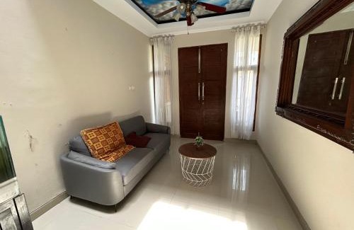 Yogyakarta House | Guest House DiFi Timoho