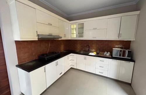 Yogyakarta House | Guest House DiFi Timoho