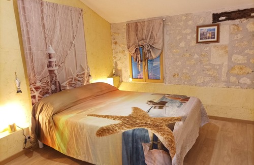 Le Gua Bed & Breakfast | Guest house, double room Pêcheur with heated pool near Royan.