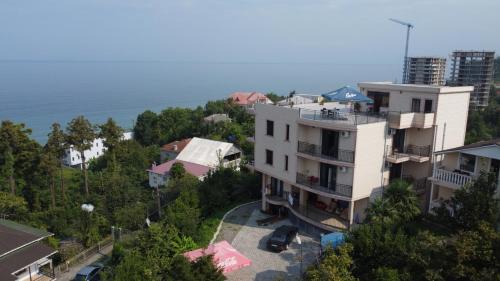 Makhinjauri House | Guest House ETM
