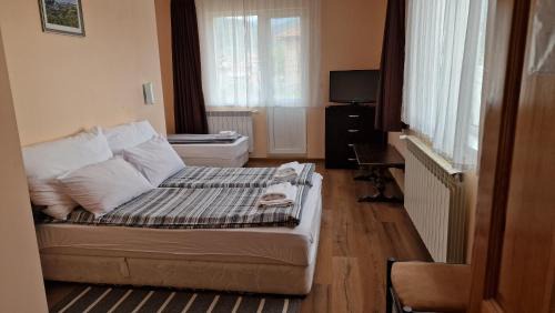 Dobrinishte House | Guest House Garbevi