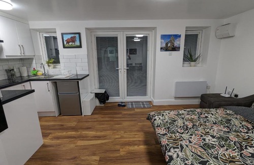 Manor Apartment | Guest house