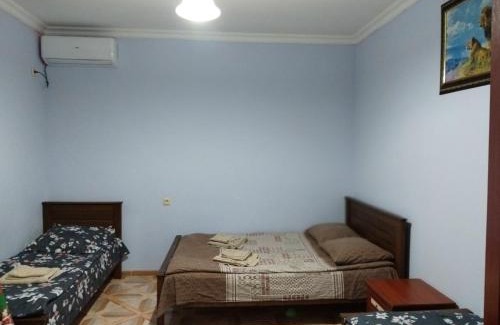 Kobuleti House | Guest House GIA - Bagrationi St # 42