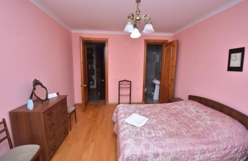 Zugdidi House | Guest House Green House