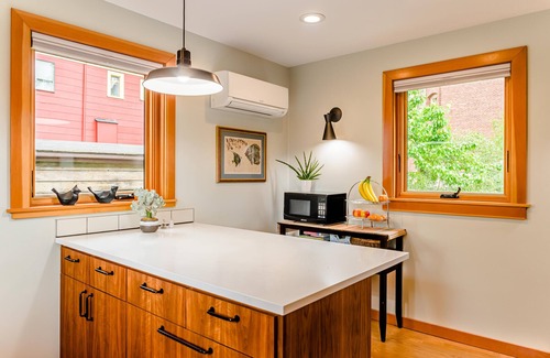 Alphabet Historic District House | Guest House in the Heart of the Alphabet District- Monthly rental only