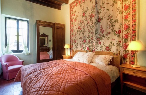 Saint-remy-de-provence Other | Guest House in Monferrato with Wine Tasting