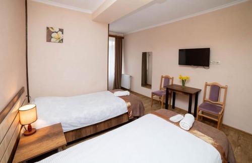 Telavi House | Guest House Kavkasioni 33