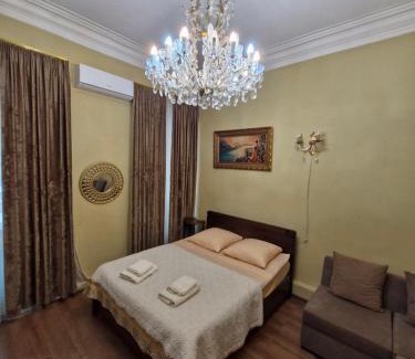 Sololaki House | Guest house Lana