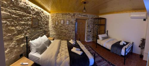 Gjirokaster House | Guest house Loloçi