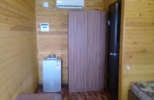Alakhadzi House | Guest house Ludmila