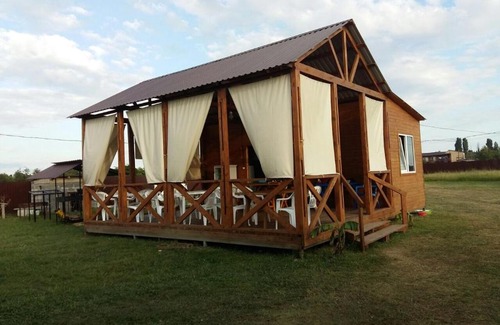 Alakhadzi House | Guest house Ludmila