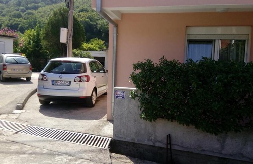 Zelenika House | Guest House Luka
