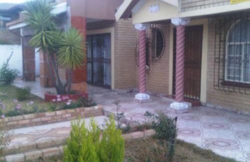 Greater Johannesburg Metropolitan Area House | Guest House Macauly