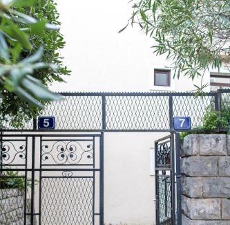 Budva House | Guest House Mandarina