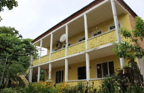 Tsqaltubo House | Guest house Maspindzeli