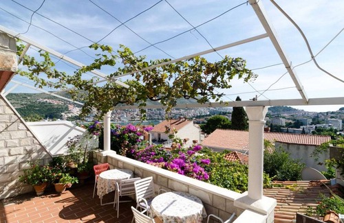 Babin Kuk Apartment | Guest House Misita - One Bedroom Apartment with Balcony and Sea View