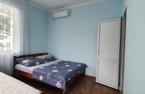 Gantiadi House | Guest House Nargiz