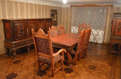 Zugdidi House | Guest House Niko Mikeladze