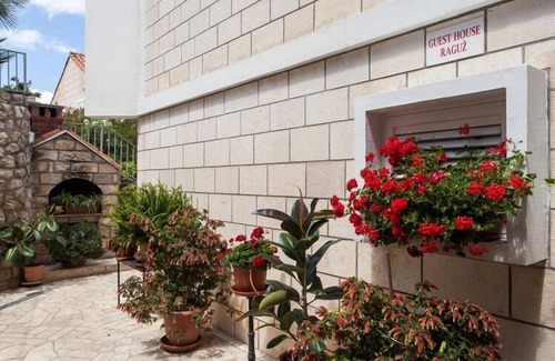 Montovjerna Apartment | Guest House Raguz - Double Room - 1