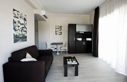 Messina House | Guest House Residence