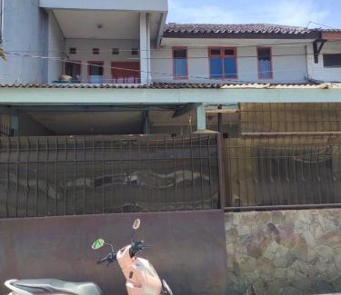 Bandung House | Guest House Rika