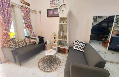 Bandung House | Guest House Rika