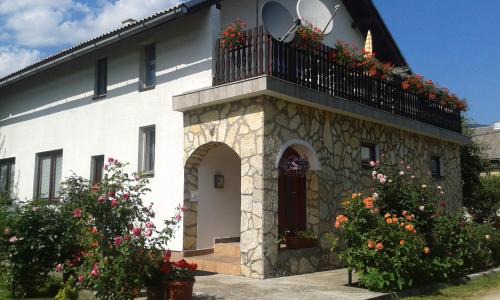 Korenica House | Guest house Ruza