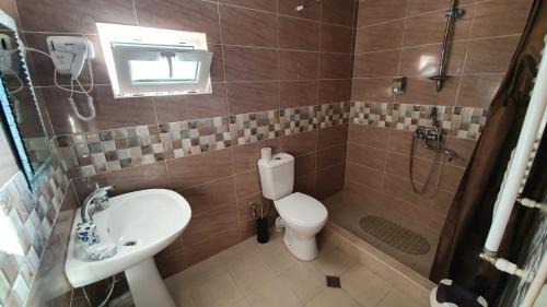 Gergeti House | Guest House Sandro