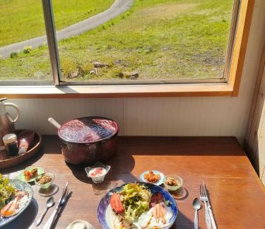 Nakaniikawa-gun House | Guest House Shiroikiseki