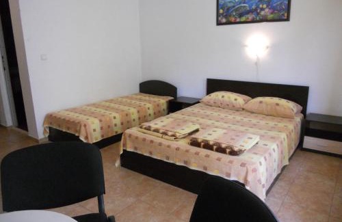 Akhtopol House | Guest House "Tania"