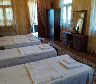 Makhinjauri House | Guest House TeNi