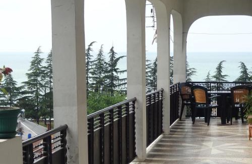 Makhinjauri House | Guest House TeNi